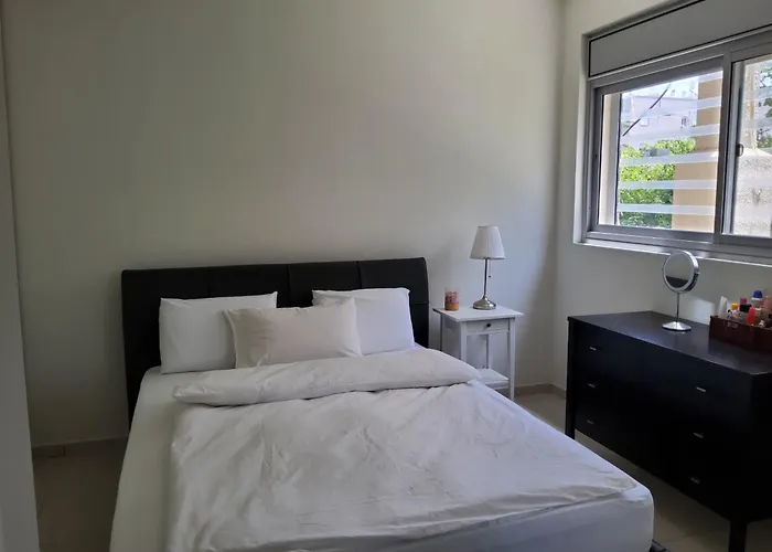 Garden Apartment In Tel Aviv